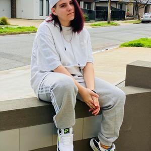 Meet your Posher, Mikayla